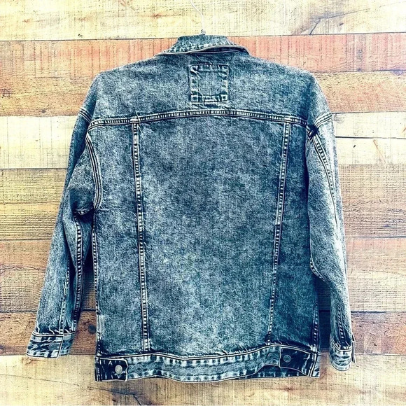 Michael Micheal Kors Ladies Acid-Wash Denim Jacket - Picture 4 of 12